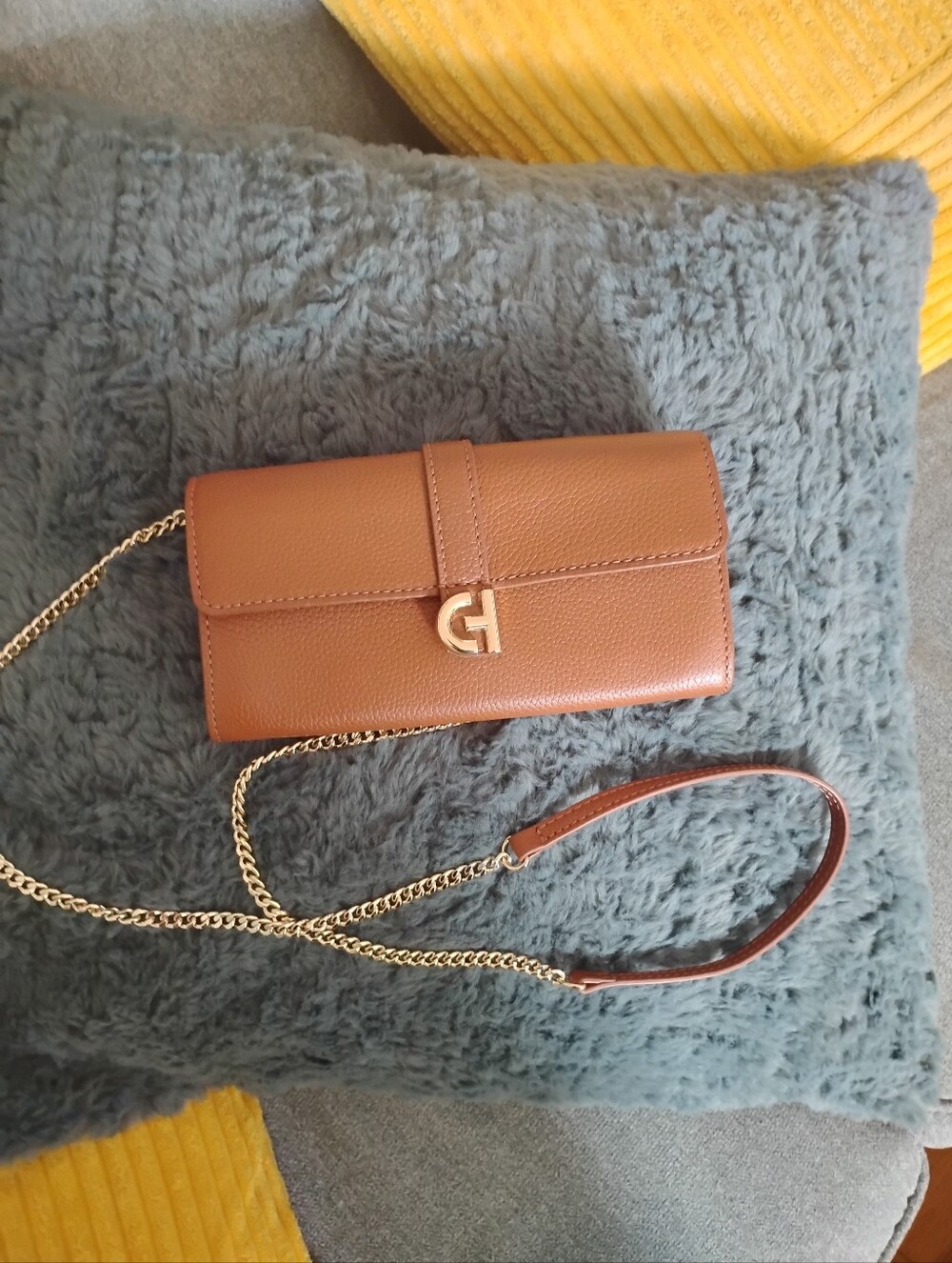 Leather Chain Wallet Crossbody - Brown